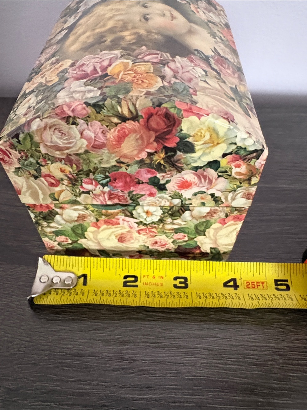 Floral Portrait Decorative Trinket Box in Multicolor - Picture 9 of 10
